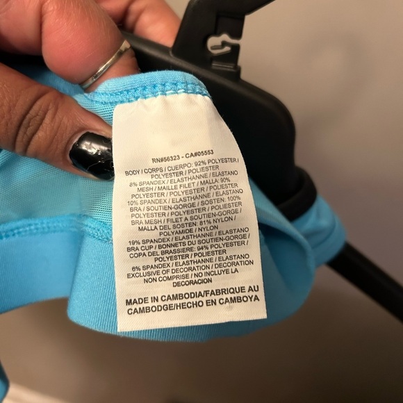 Nike sports bra - turquoise/black racer back activewear - Picture 7 of 7